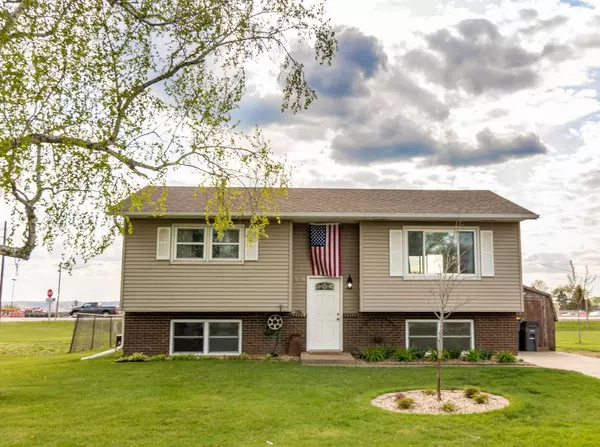 N5861 North COURT, Onalaska, WI 54650