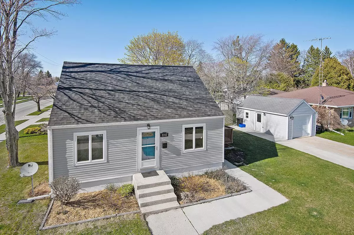 Two Rivers, WI 54241,2142 33rd St