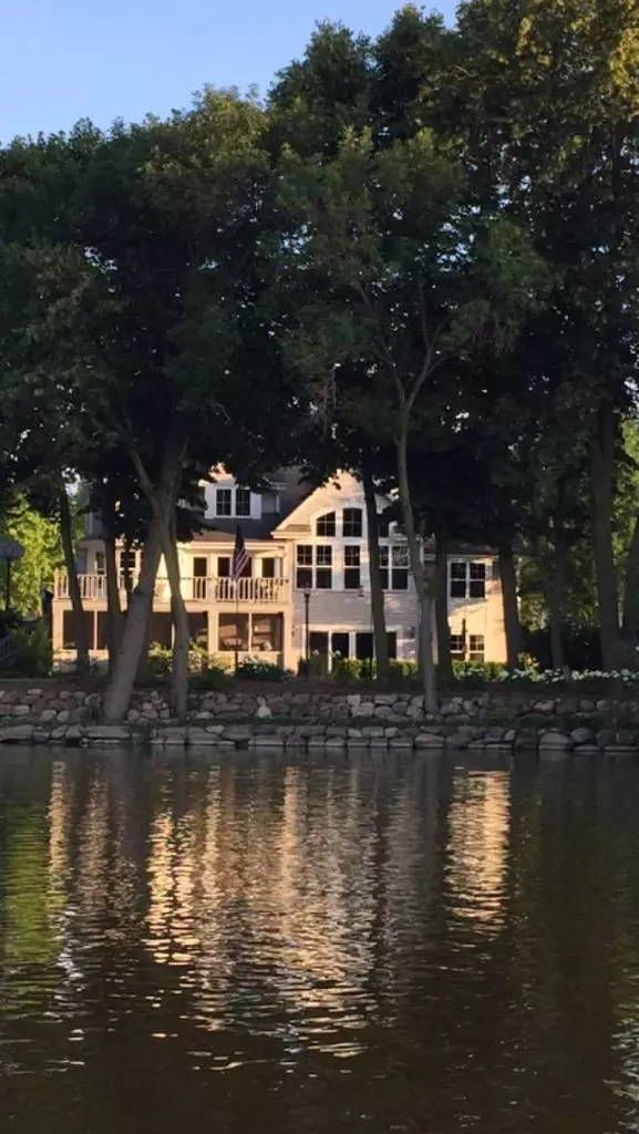 Watertown, WI 53094,1407 Richards Ave