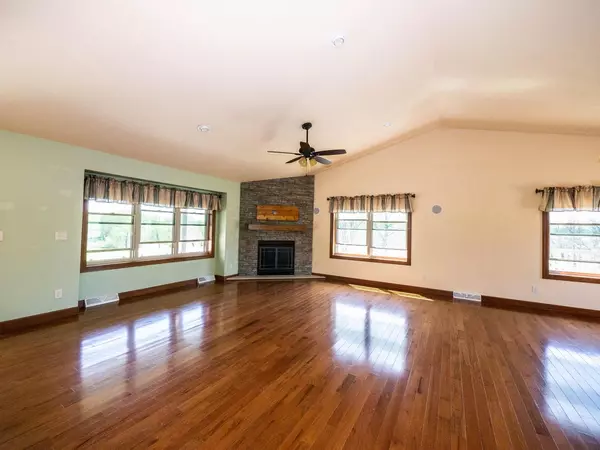 Watertown, WI 53098,W6634 Hillview Ln