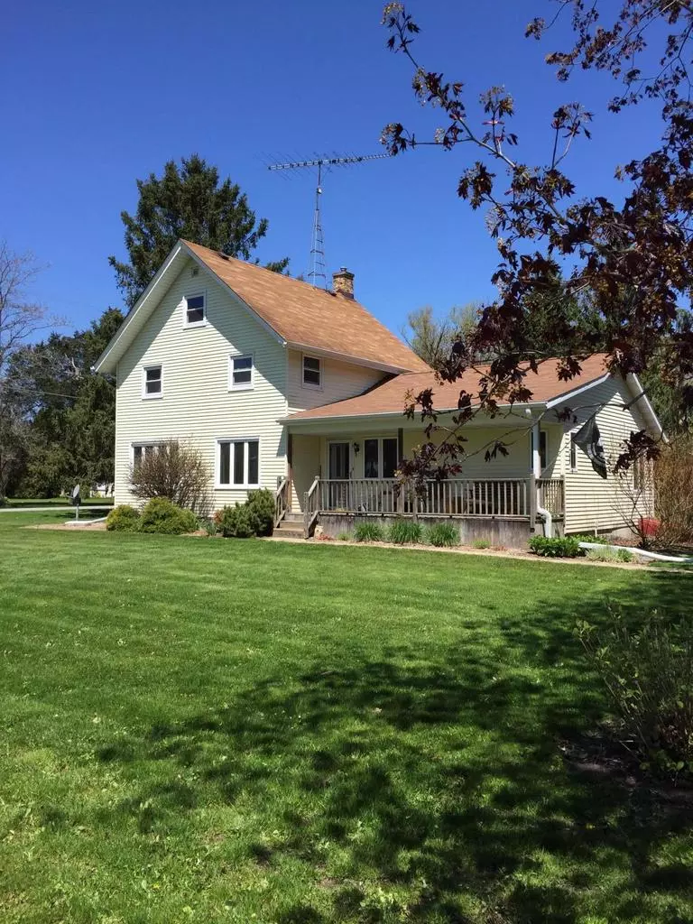 East Troy, WI 53120,W3332 4th STREET