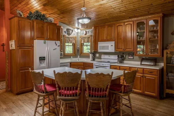 Holmen, WI 54636,508 Mccabe COURT