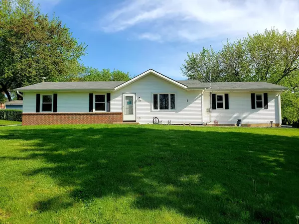 1601 E Main St, Watertown, WI 53094