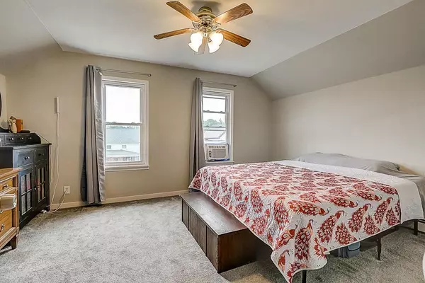 Kewaskum, WI 53040,224 Main STREET