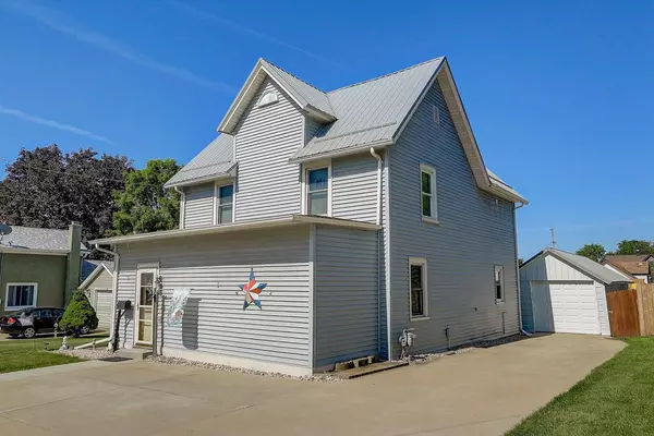 Watertown, WI 53094,310 S Church St