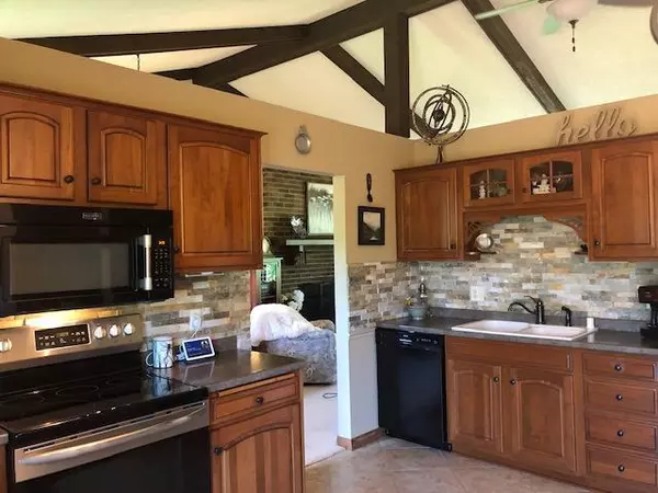 Coon Valley, WI 54623,S1304 State Highway 162