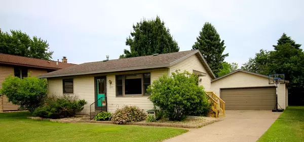 850 53rd Ave, Goodview, MN 55987