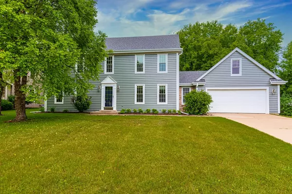 640 N Dries St, Saukville, WI 53080