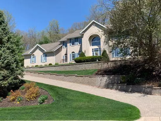 2949 Wild Rose LANE, Onalaska, WI 54650