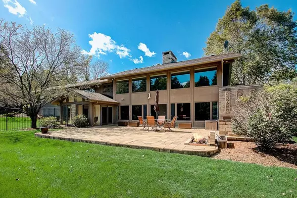 3713 South Ln, Franksville, WI 53126