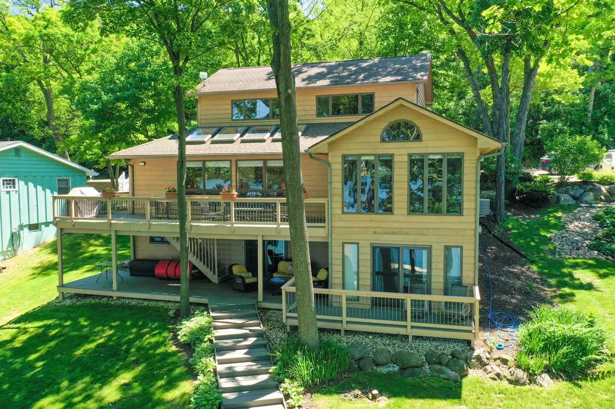 Whitewater, WI 53190,N7773 E Lakeshore Dr