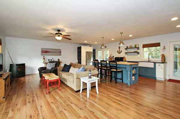 Twin Lakes, WI 53181,316 Kriwiel Dr