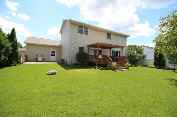 Holmen, WI 54636,1011 Deerfield STREET