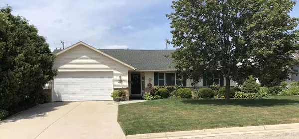 1404 Wedgewood DRIVE, Watertown, WI 53098