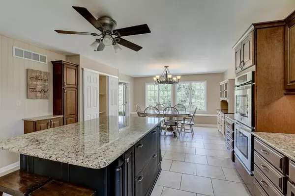 Lannon, WI 53046,21794 W Birchwood Dr