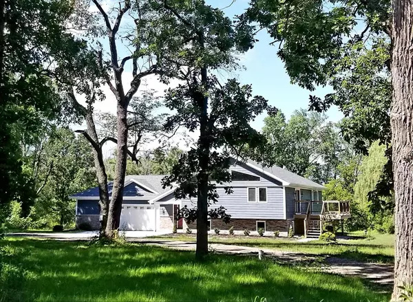 18566 102nd STREET, Bristol, WI 53104