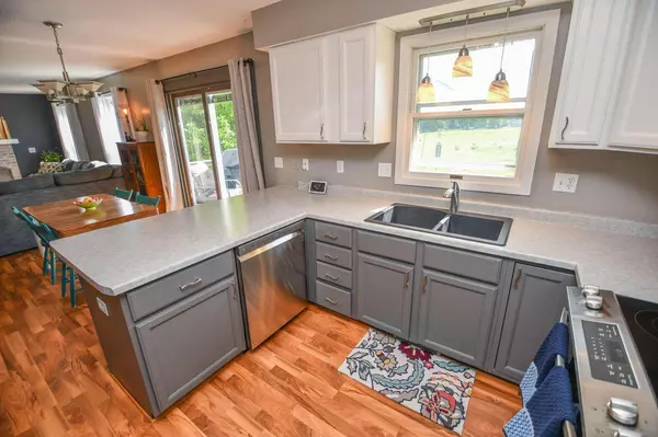 East Troy, WI 53120,1816 Thomas DRIVE