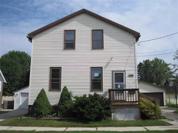 1708 20th St, Two Rivers, WI 54241