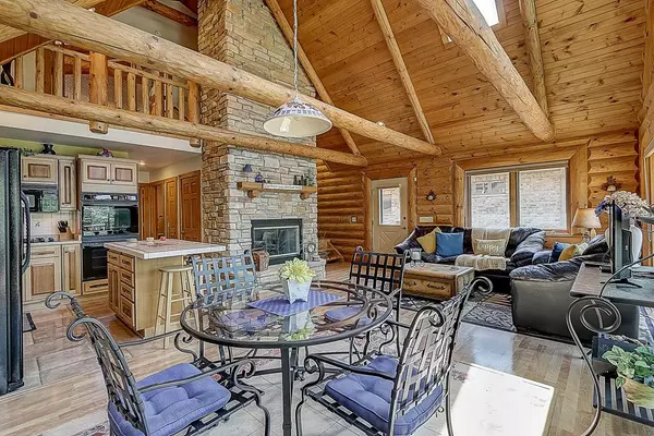 East Troy, WI 53120,N8619 Townline Rd