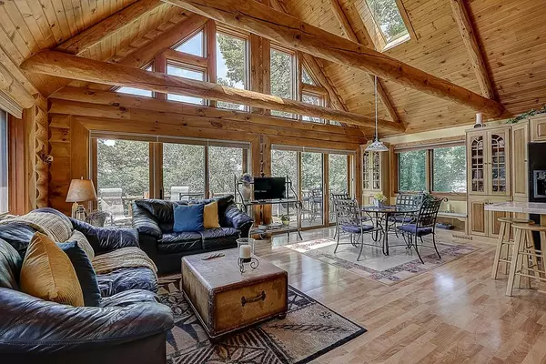 East Troy, WI 53120,N8619 Townline Rd