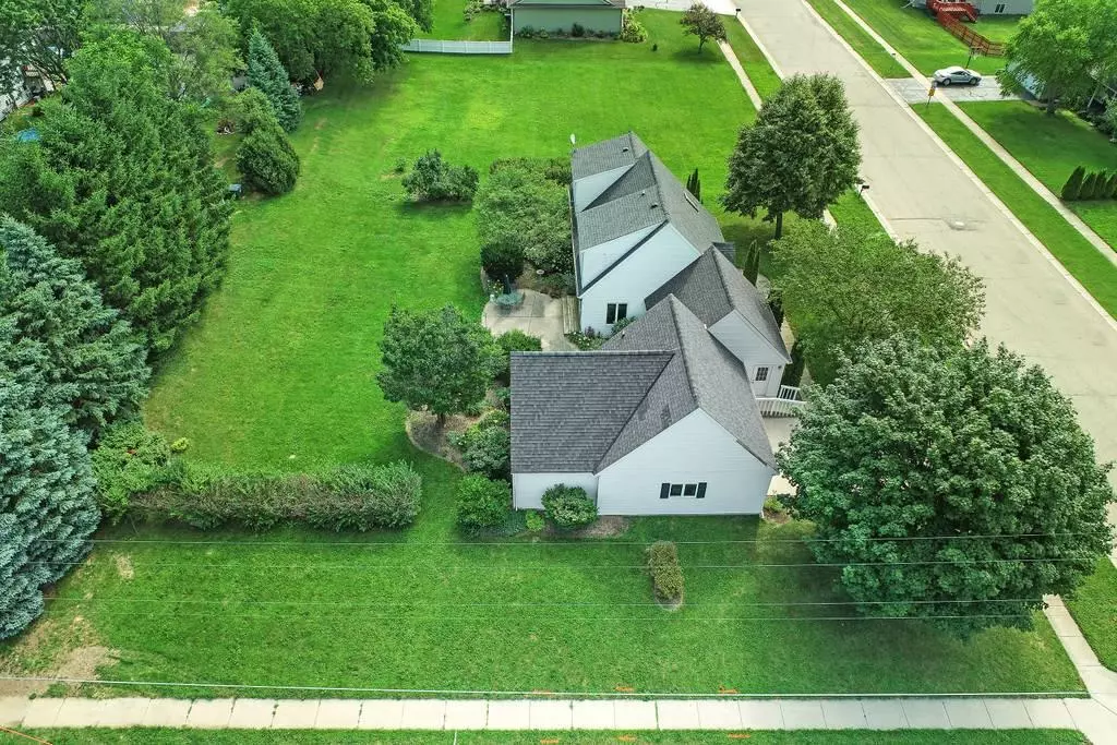 Twin Lakes, WI 53181,600 Estate Dr