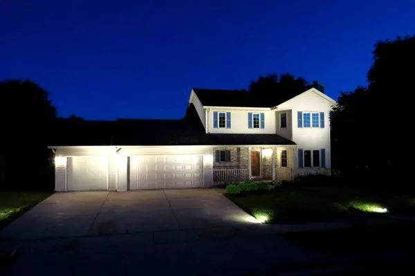 817 Briar Ct, Watertown, WI 53094