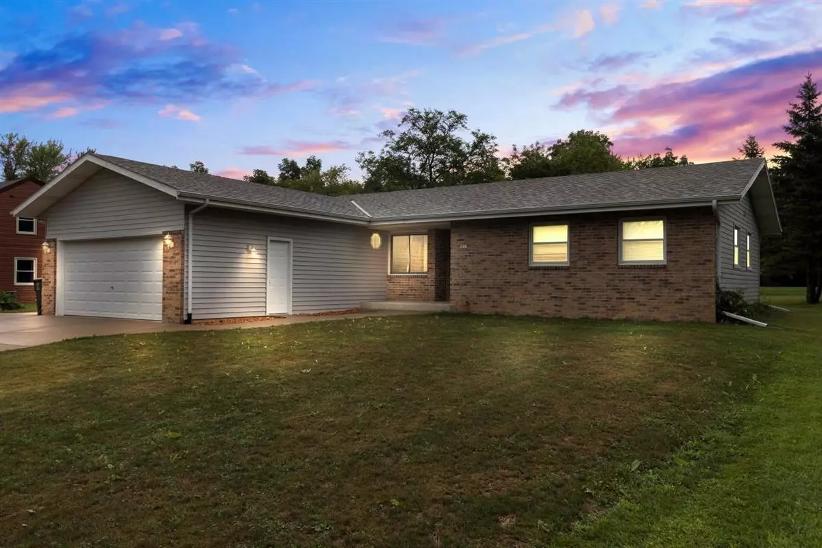 Wind Lake, WI 53185,7821 E Long Lake DRIVE