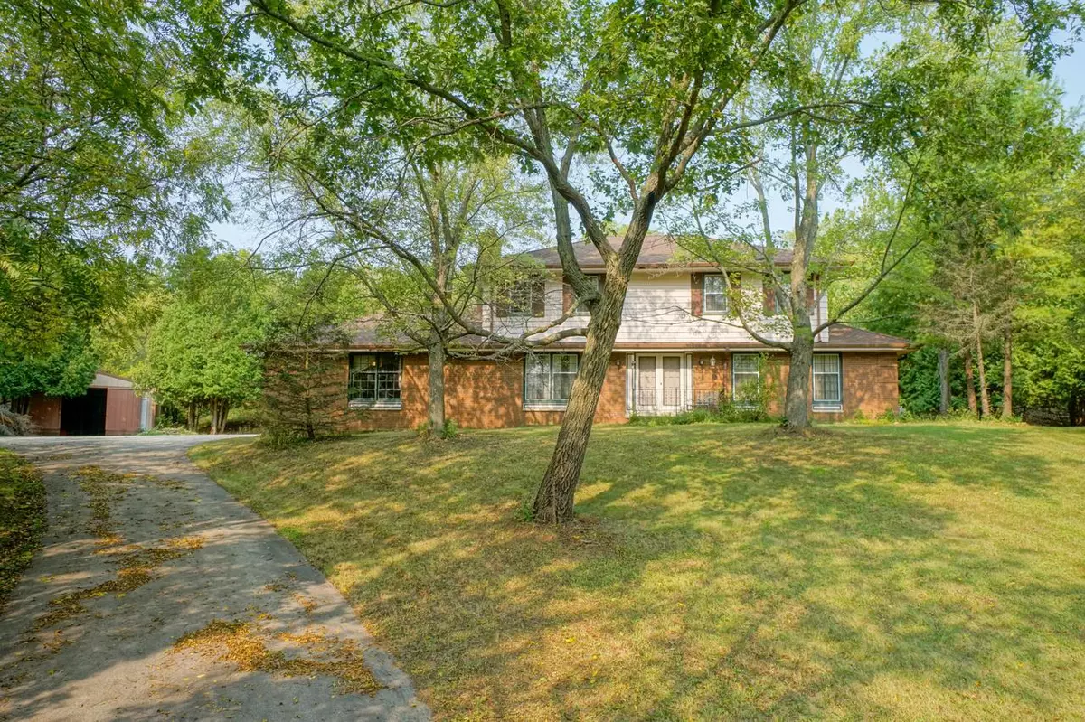 Dousman, WI 53118,W337S3997 Hidden Valley Dr