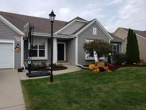 2846 Lakeview Dr, East Troy, WI 53120