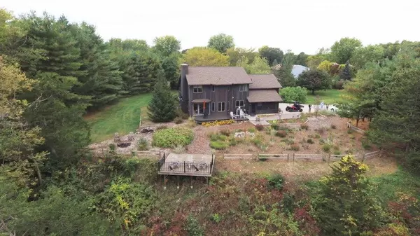 W19658 Sawmill ROAD, Galesville, WI 54630