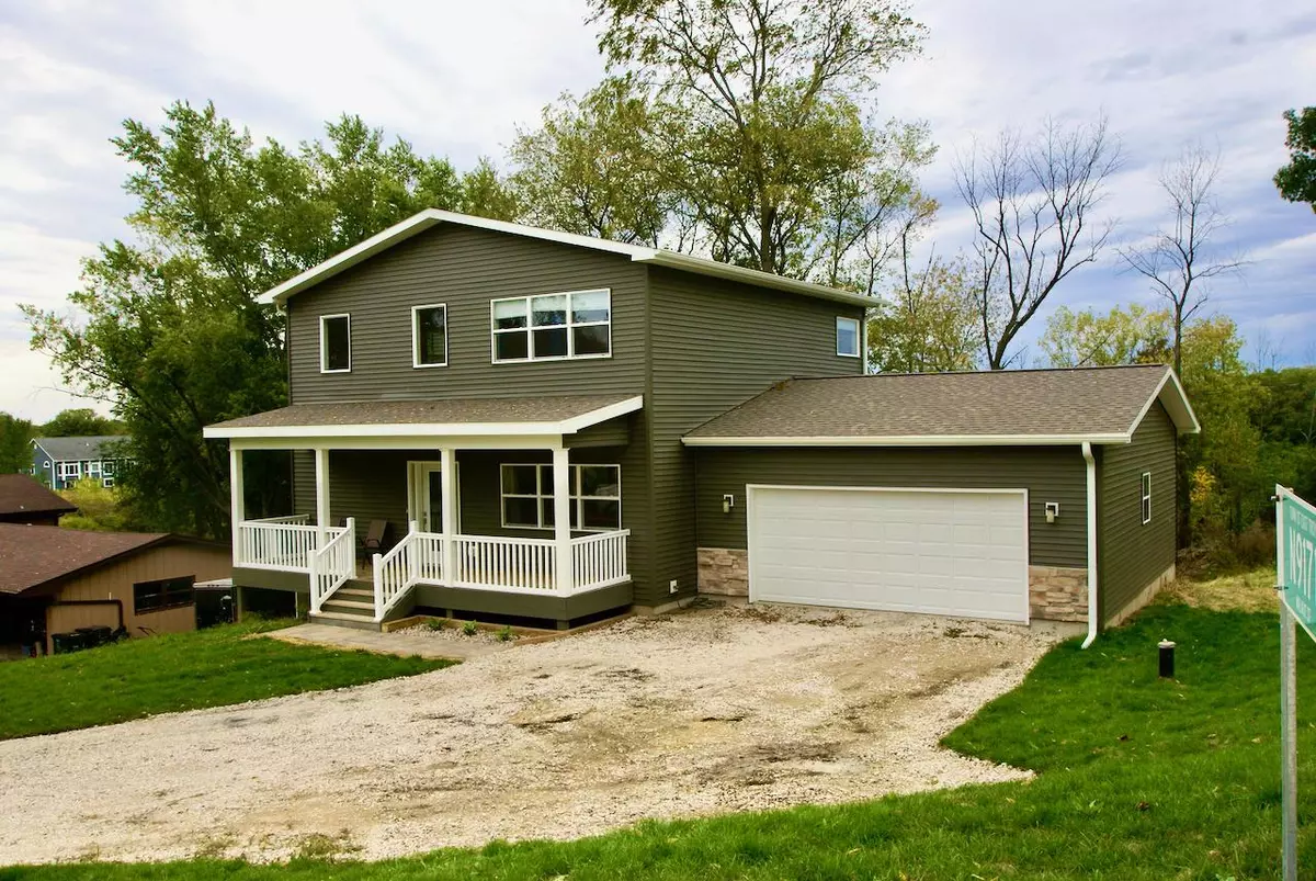 East Troy, WI 53120,N9167 Walnut St