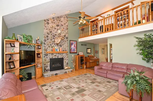 Muskego, WI 53150,S84W19775 Loveland COURT