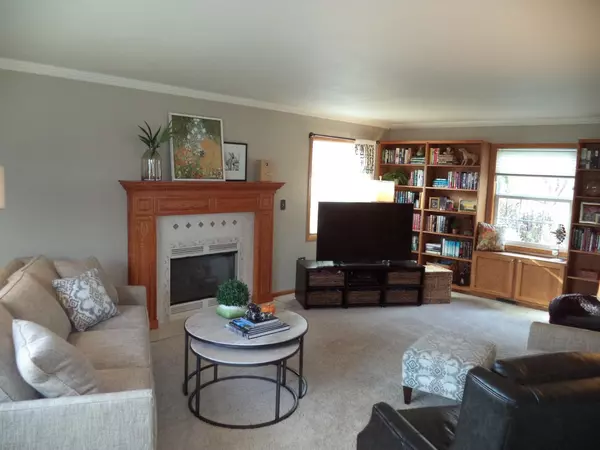 Saukville, WI 53080,825 N Dries St