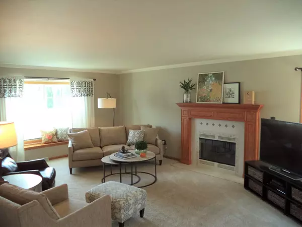 Saukville, WI 53080,825 N Dries St