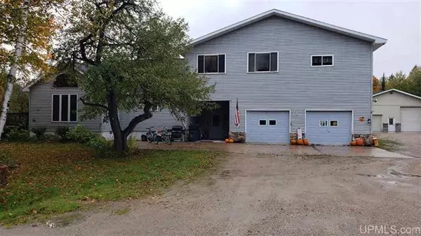 11885 T Rd, Abbotsford, MI 49878