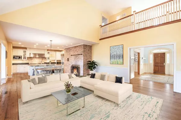 River Hills, WI 53217,1970 W Green Brook Rd