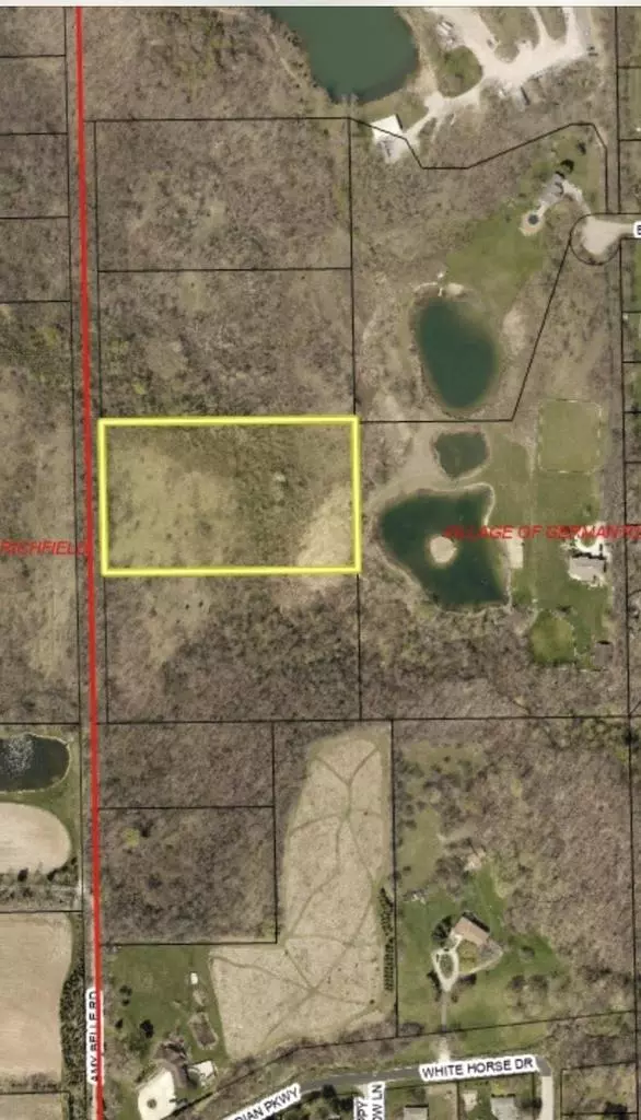 W220N10970 Amy Belle Rd, Colgate, WI 53017