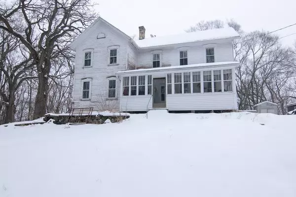 Twin Lakes, WI 53181,908 Vincent Rd