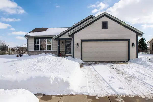 867 N Sandy Ln, Elkhorn, WI 53121