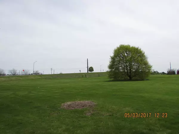 Lt0 Phoenix St, Delavan, WI 53115