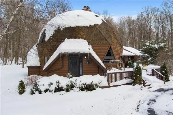 N8371 Rhine ROAD, Elkhart Lake, WI 53020