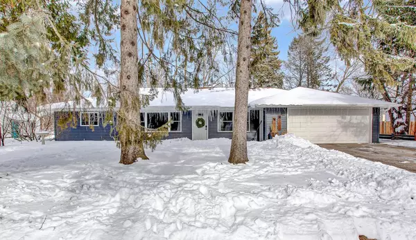 N24W6292 Fairfield St, Cedarburg, WI 53012