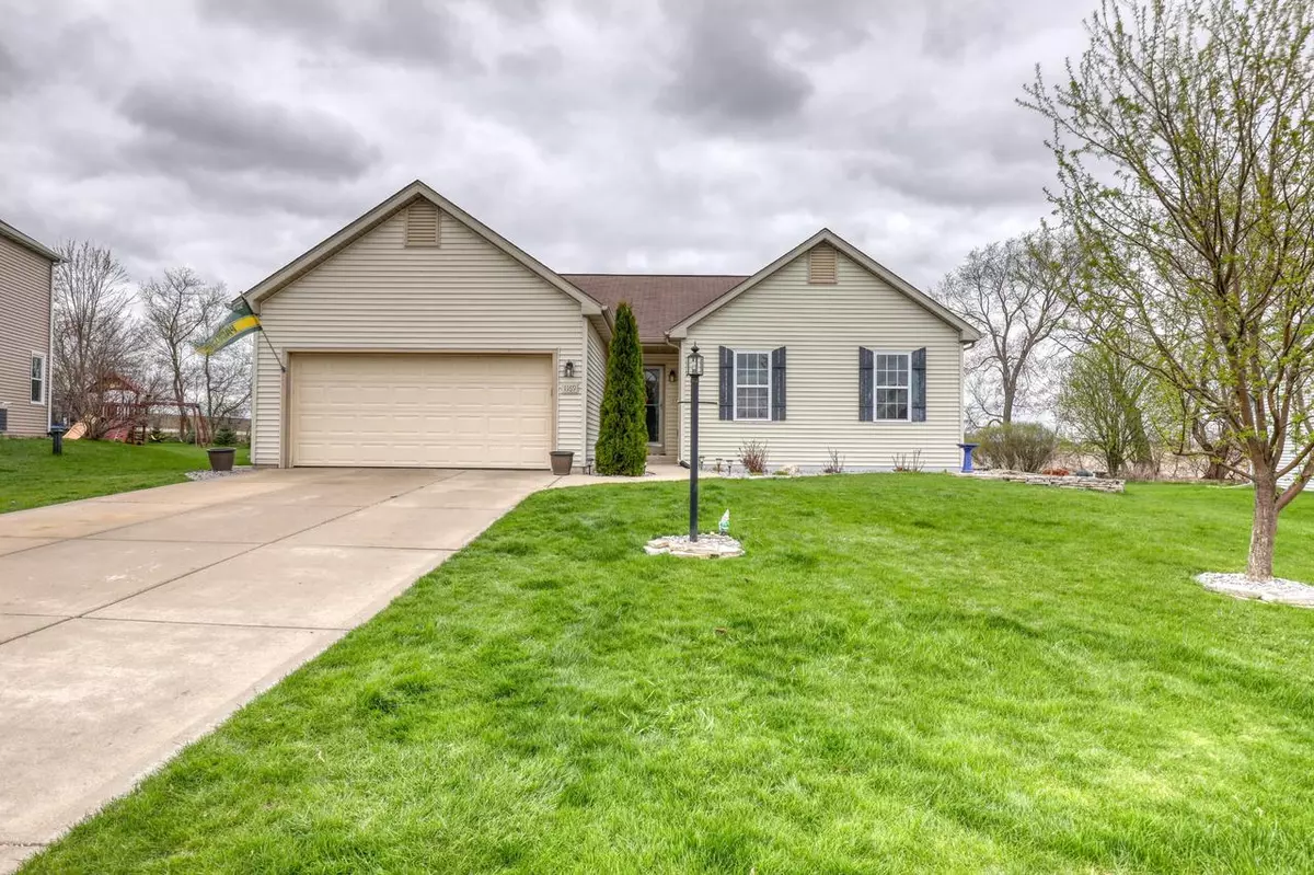 Ixonia, WI 53036,W1169 Deer Creek CIR