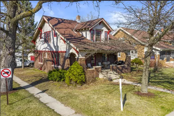 East Troy, WI 53120,2938 Elm St