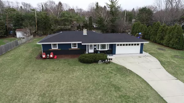 12143 W Janesville ROAD, Hales Corners, WI 53130