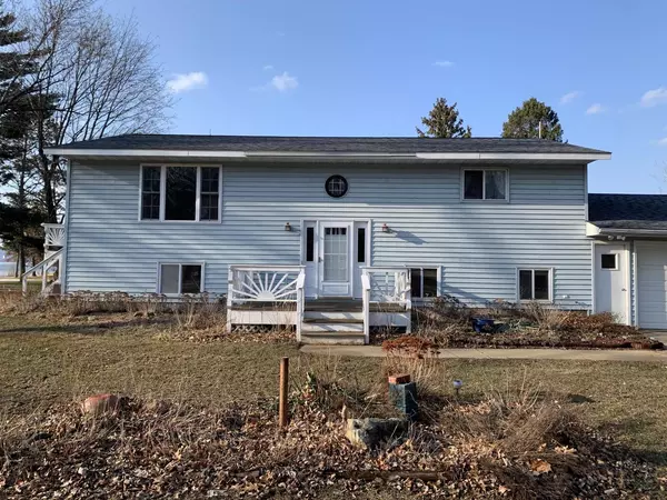 N1553 Cottage Ln, Stoddard, WI 54658