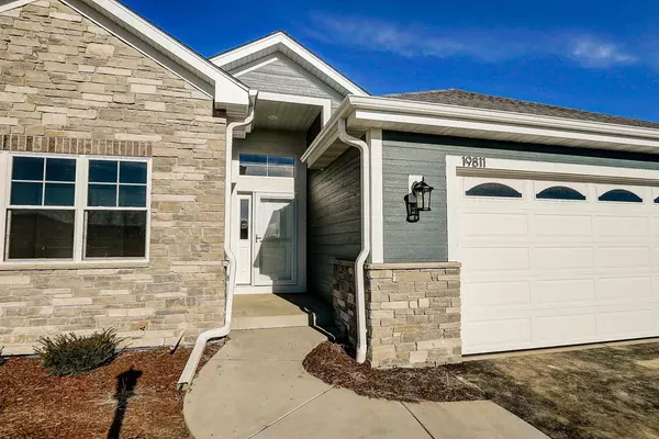Lannon, WI 53046,7916 E Stone Ridge Dr #59-2