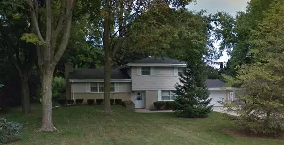 11840 W Denis Ave, Hales Corners, WI 53130