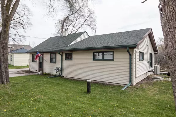 East Troy, WI 53120,W1317 Beach Rd