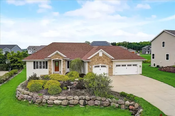 W8244 Bridle Path, Lake Mills, WI 53551